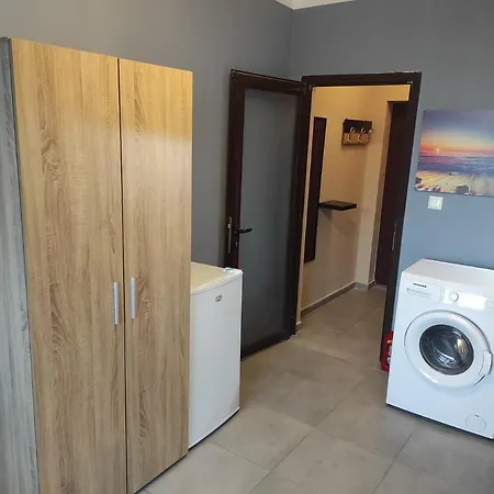 Apartment Студио M.R. 1 *